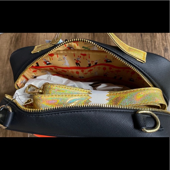 Loungefly Year of the Rabbit mini backpack - Picture 4 of 10